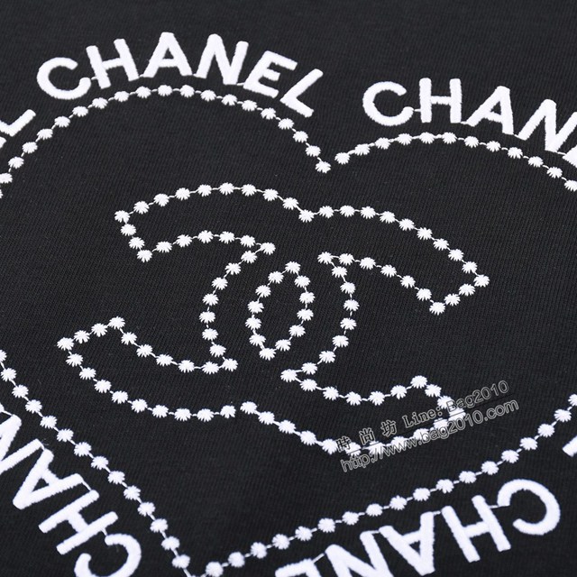 Chanel專門店香奈兒2023SS新款刺繡T恤 男女同款 tzy2970